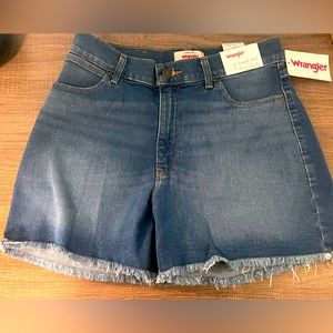 Wrangler Women's 4" Fray Jean Short